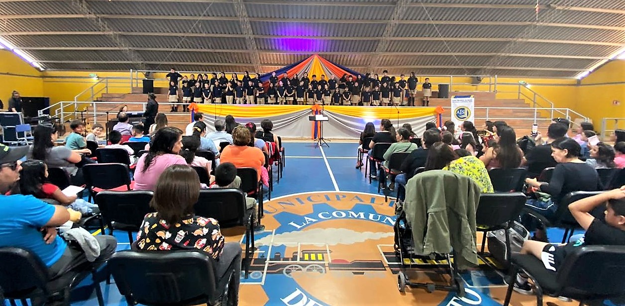 Coro de niños “Antofagasta International School” se presentó con gran éxito en la localidad de Estación Baquedano.