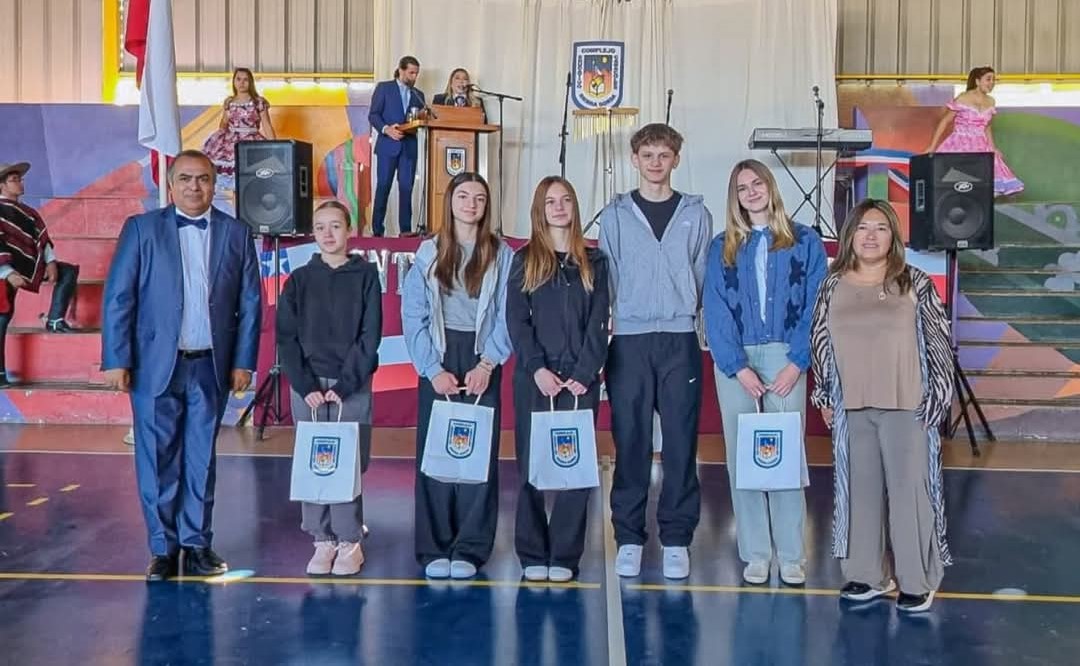 Delegación de estudiantes polacos tuvo su recepción en Sierra Gorda