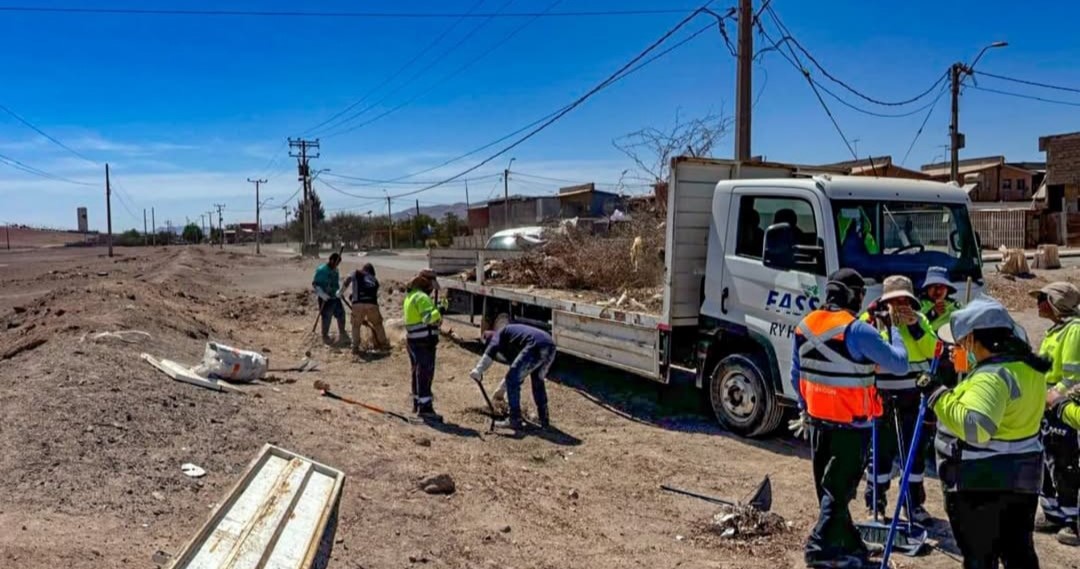  Operativos de limpieza se realizan en Baquedano.